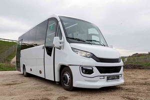 (Accessible shuttle interior – 24 seats and wheelchair ramp [de])