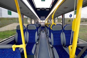 (Urban shuttle rear low entry with panoramic windows omnicar [de])