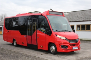Iveco Daily Front Low Entry Stadtbus Bis zu 37 Passagieren