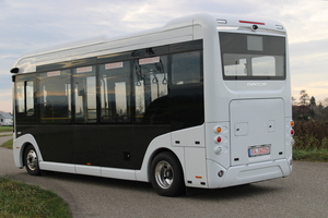 (EV minibus city bus Ev Shuttle rampe and ECAS system up 300KM range  [de])