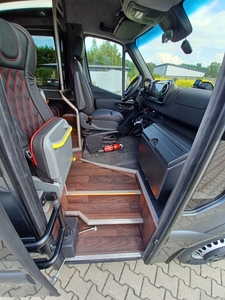 Mercedes-Benz VIP Minibus for sale in Frankfurt – extension 24 seat omnicar 