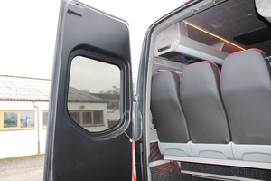 Luftauslässe und Klimakontrolle im VIP-Innenraum des Mercedes Sprinter